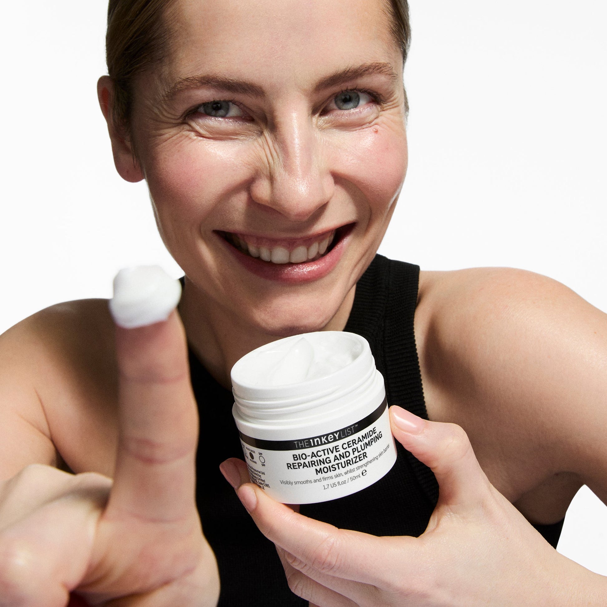 bio-active-ceramide-moisturizer-a0 Bio-Active_Model_2000x2000_7b381857-d412-4a9c-beec-0c29b7cc157b.jpg