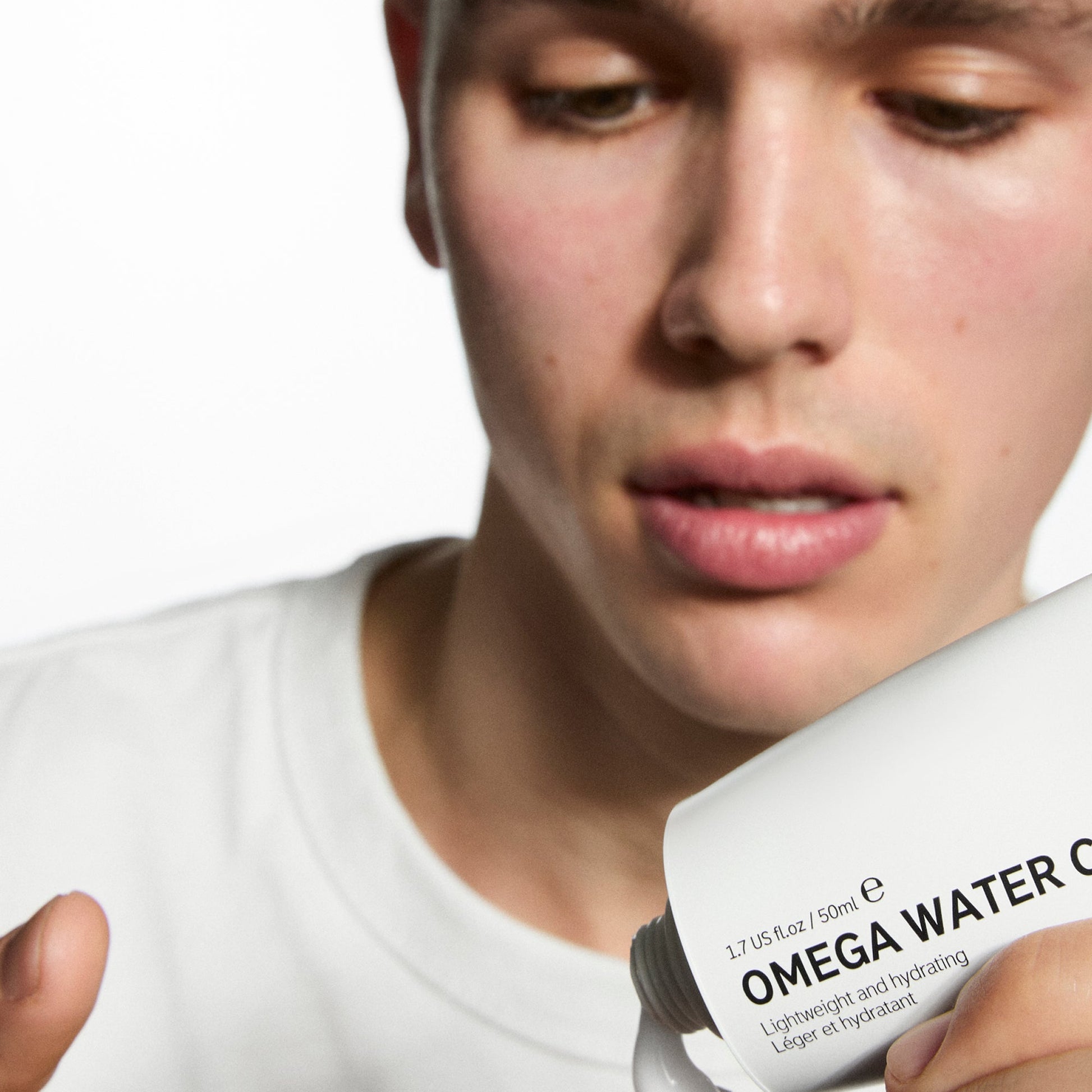 supersize-omega-water-cream-100ml-q1 Omega100_Model_2000x2000_62065fcd-8c1b-4831-aefc-6f05325600fd.jpg